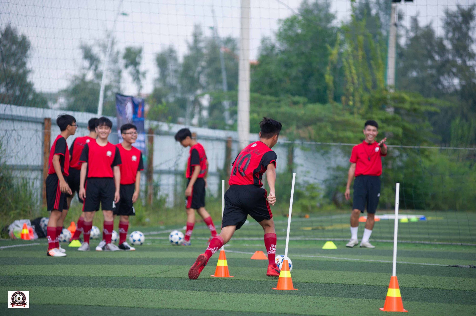 Kỹ thuật bóng đá (Phần 2)