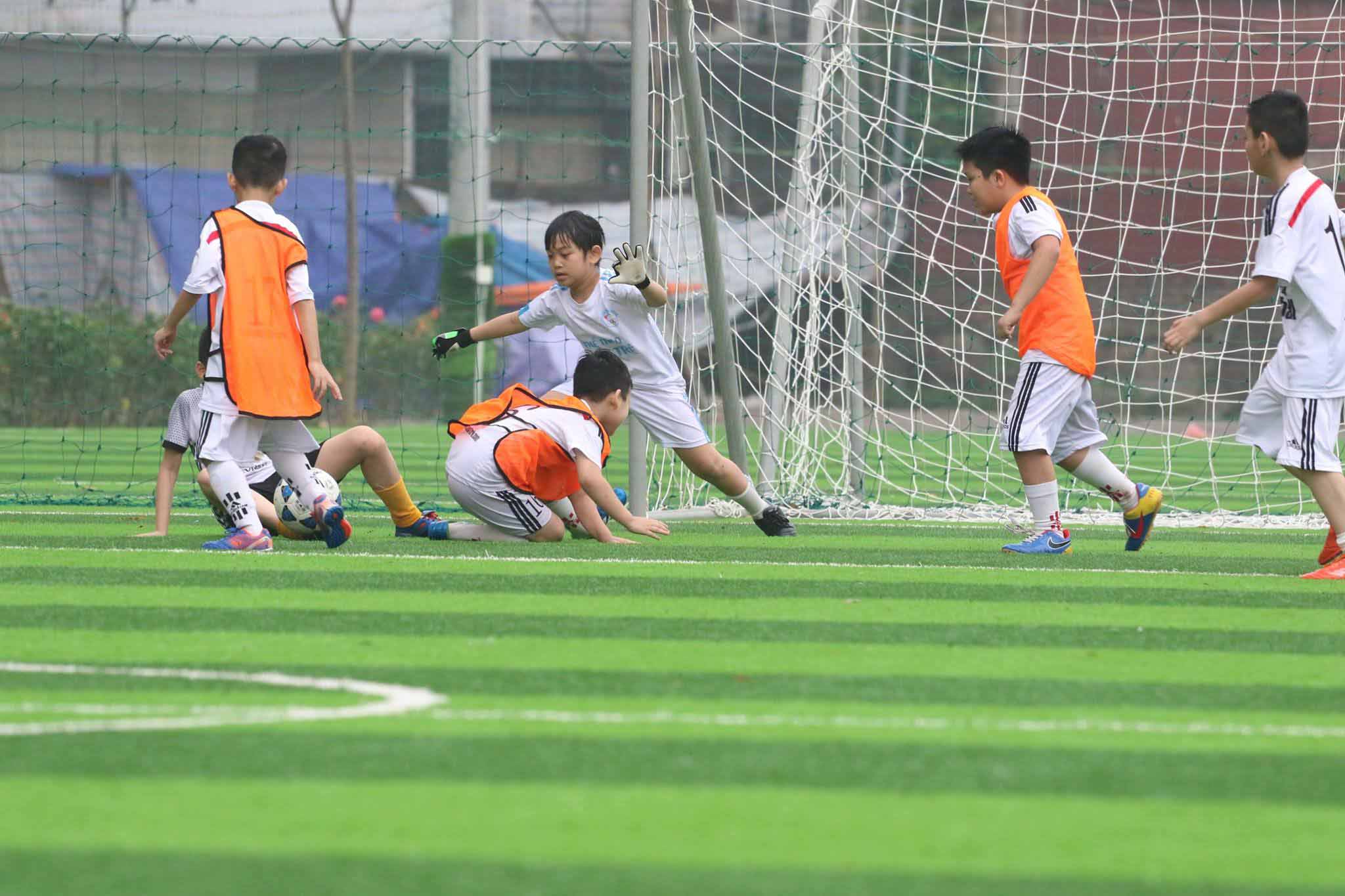 Kỹ thuật bóng đá (Phần 3)