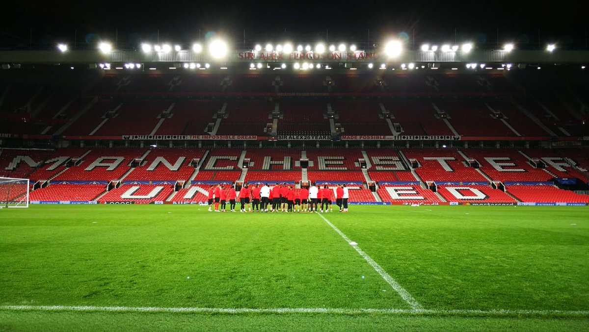 Luật Thi Đấu Bóng Đá Sân 11 người