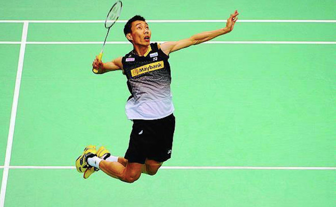 Lee Chong Wei nhảy đập cầu trong một trận đấu