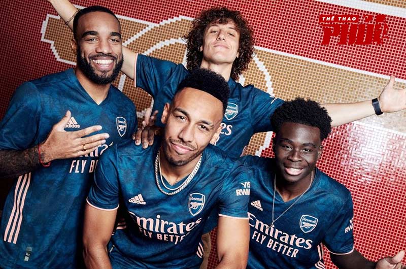 Mẫu áo đấu thứ 3 của Arsenal