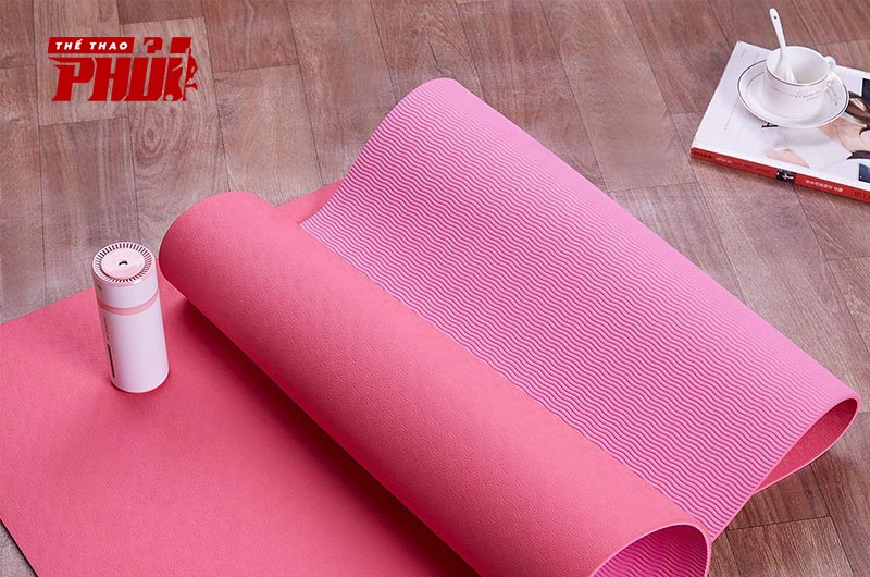 Thảm tập Yoga với chất liệu TPE